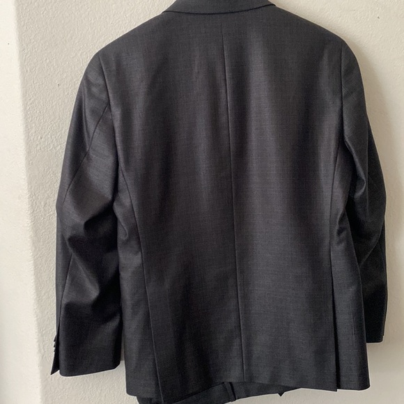 KENNETH COLE REACTION Suit Shiny Metal Color - Picture 8 of 12